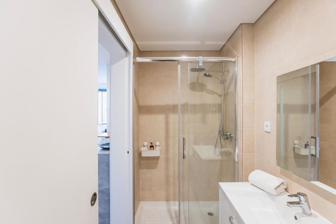 Seaside 1Br Flat W/ Ac In Matosinhos By Lovelystay ภายนอก รูปภาพ