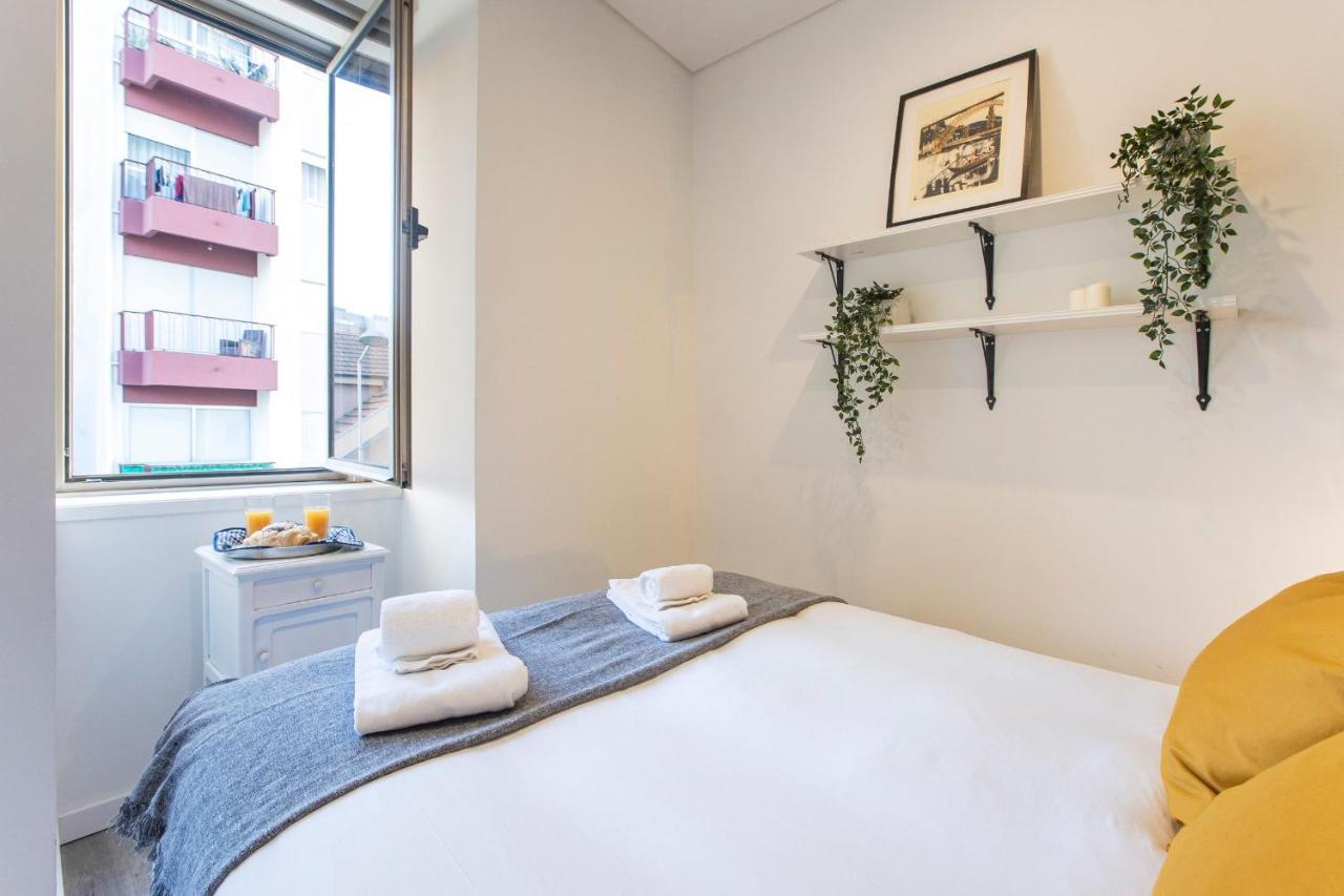 Seaside 1Br Flat W/ Ac In Matosinhos By Lovelystay ภายนอก รูปภาพ