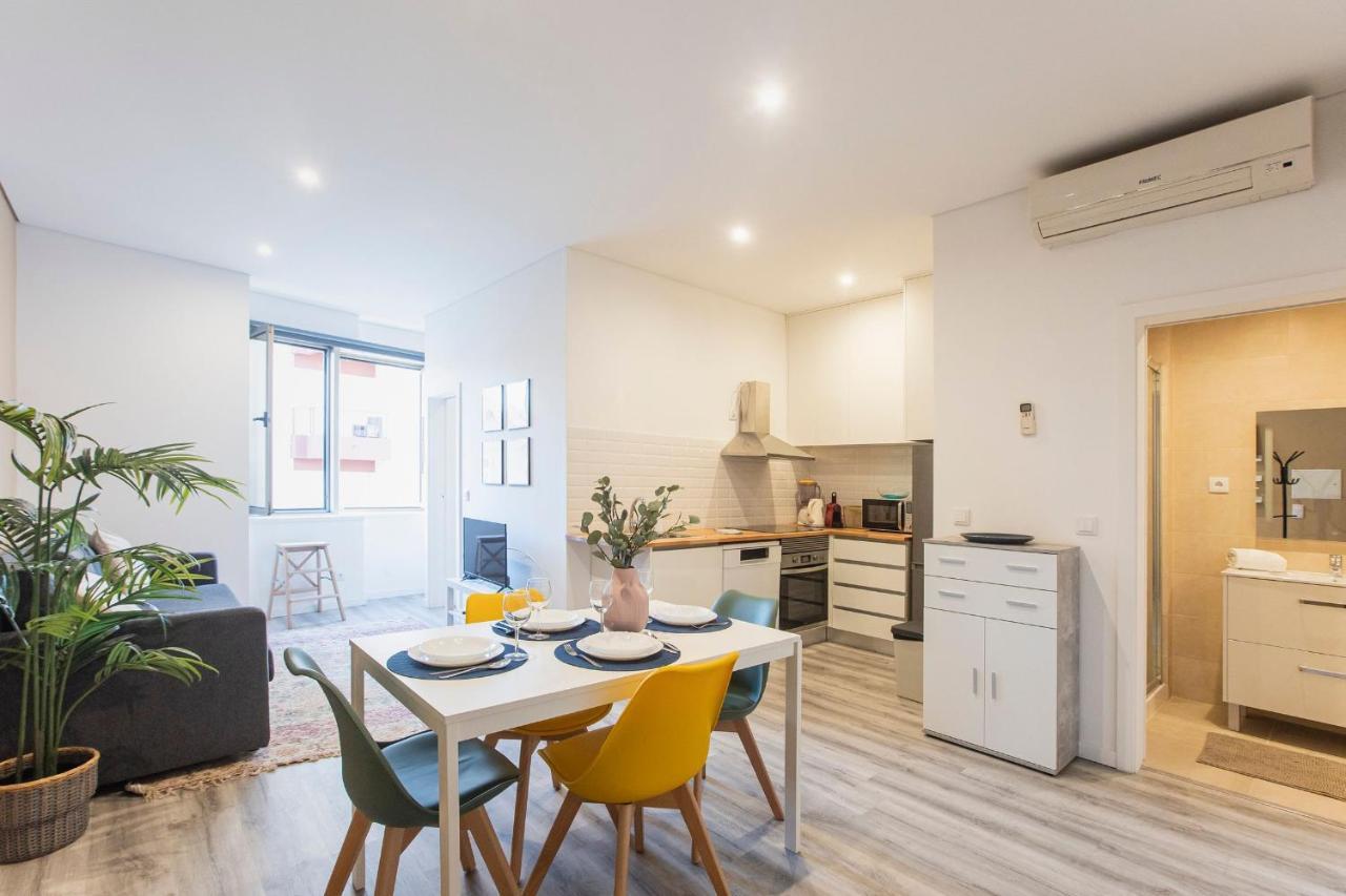 Seaside 1Br Flat W/ Ac In Matosinhos By Lovelystay ภายนอก รูปภาพ
